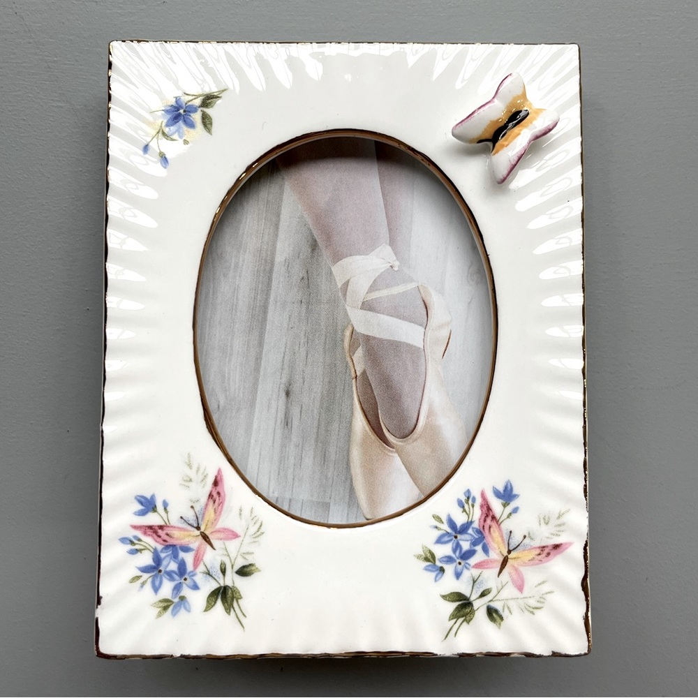 Vintage Small Hand Painted 3D Butterfly Lefton Porcelain Picture Frame 6 x 4